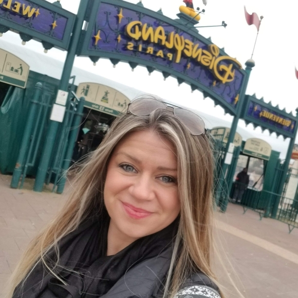 Meet your Posher, Kristin - Picture 6 of 8